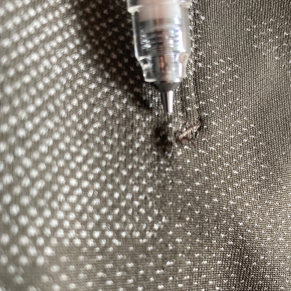 Lululemon men’s T.H.E linerless short 9” - Picture 9 of 11